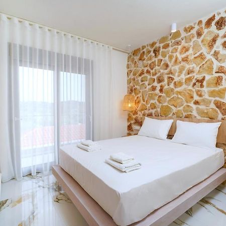 Athina Palace Luxurious Appartments Potos Exterior photo
