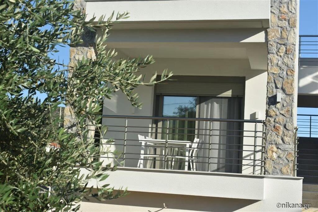 Athina Palace Luxurious Appartments Potos Exterior photo